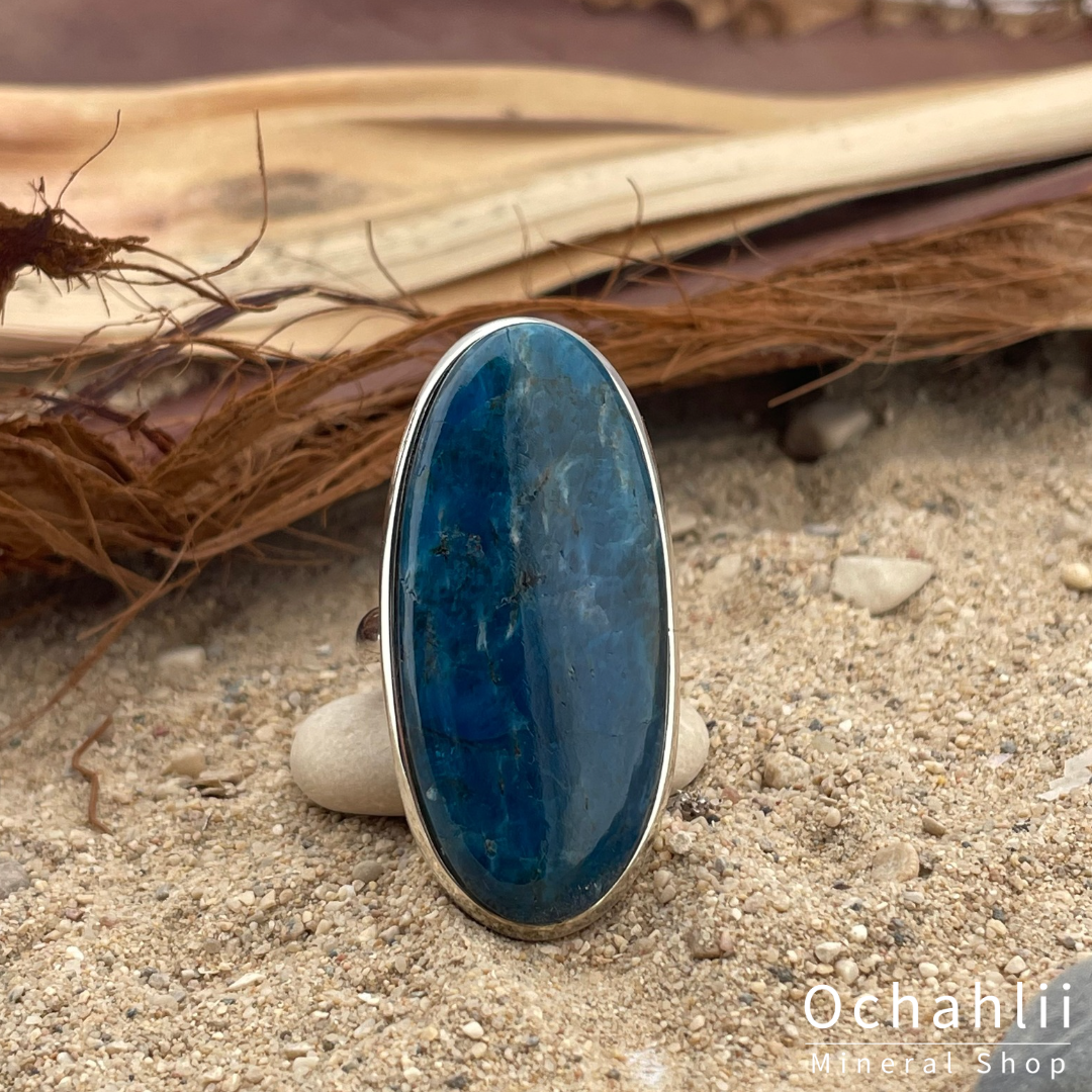 Apatite silver ring size 56+