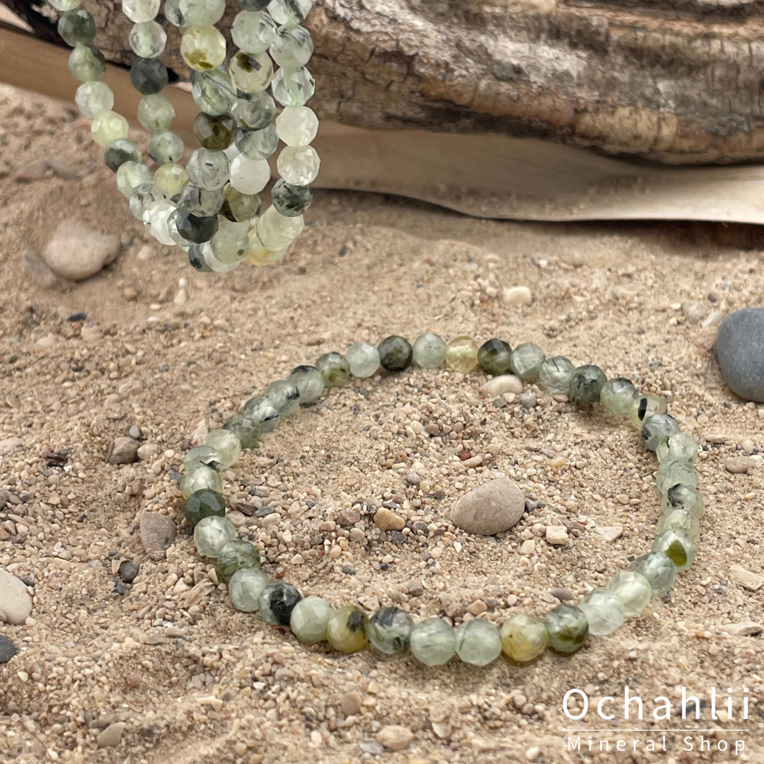 Prehnite bracelet facet 4mm
