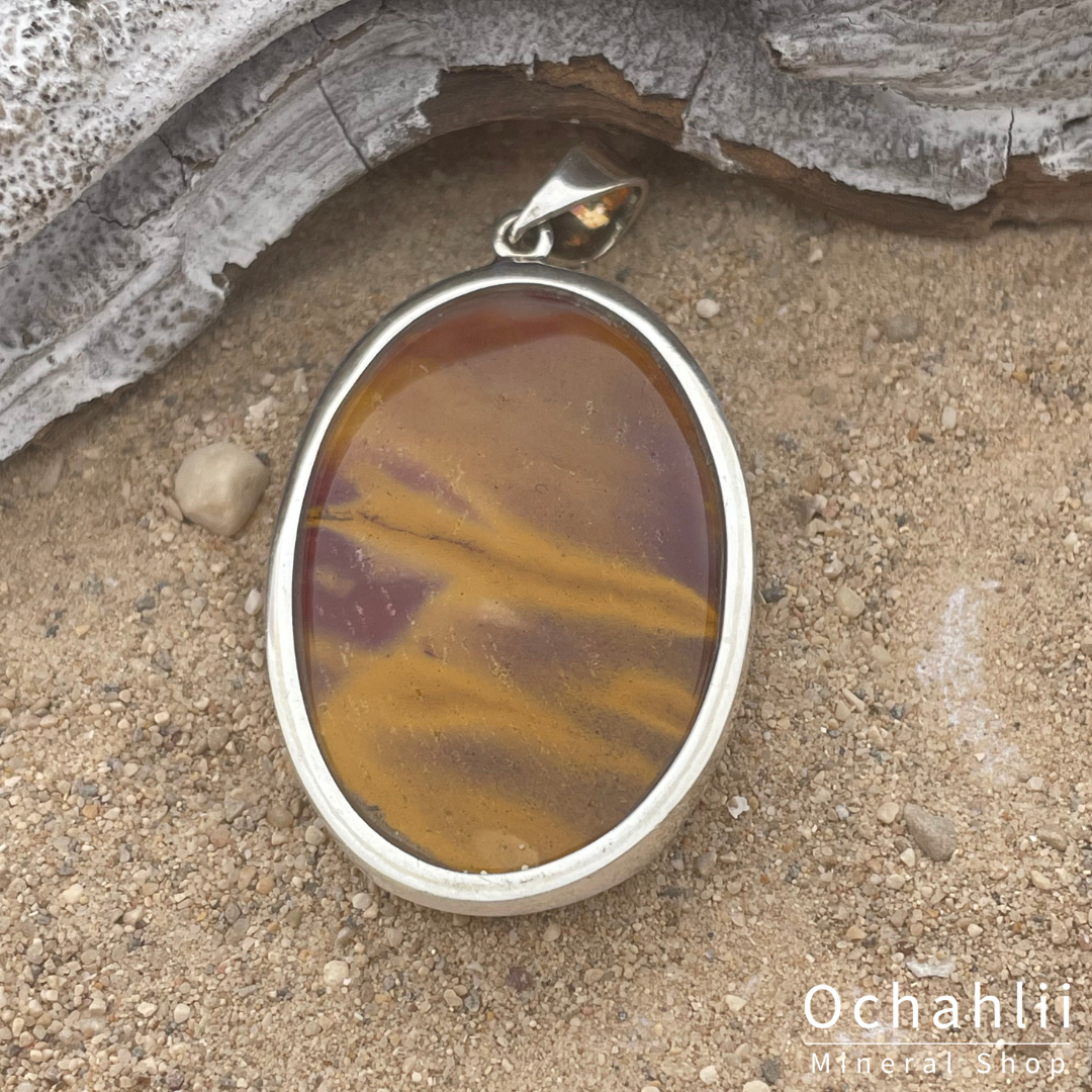 Colgante de mookaiet plateado