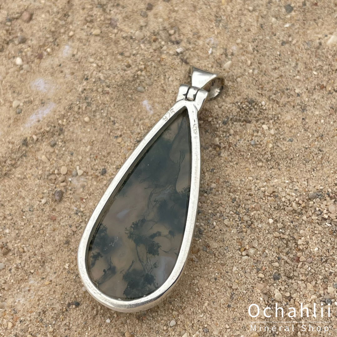Moss agate silver pendant