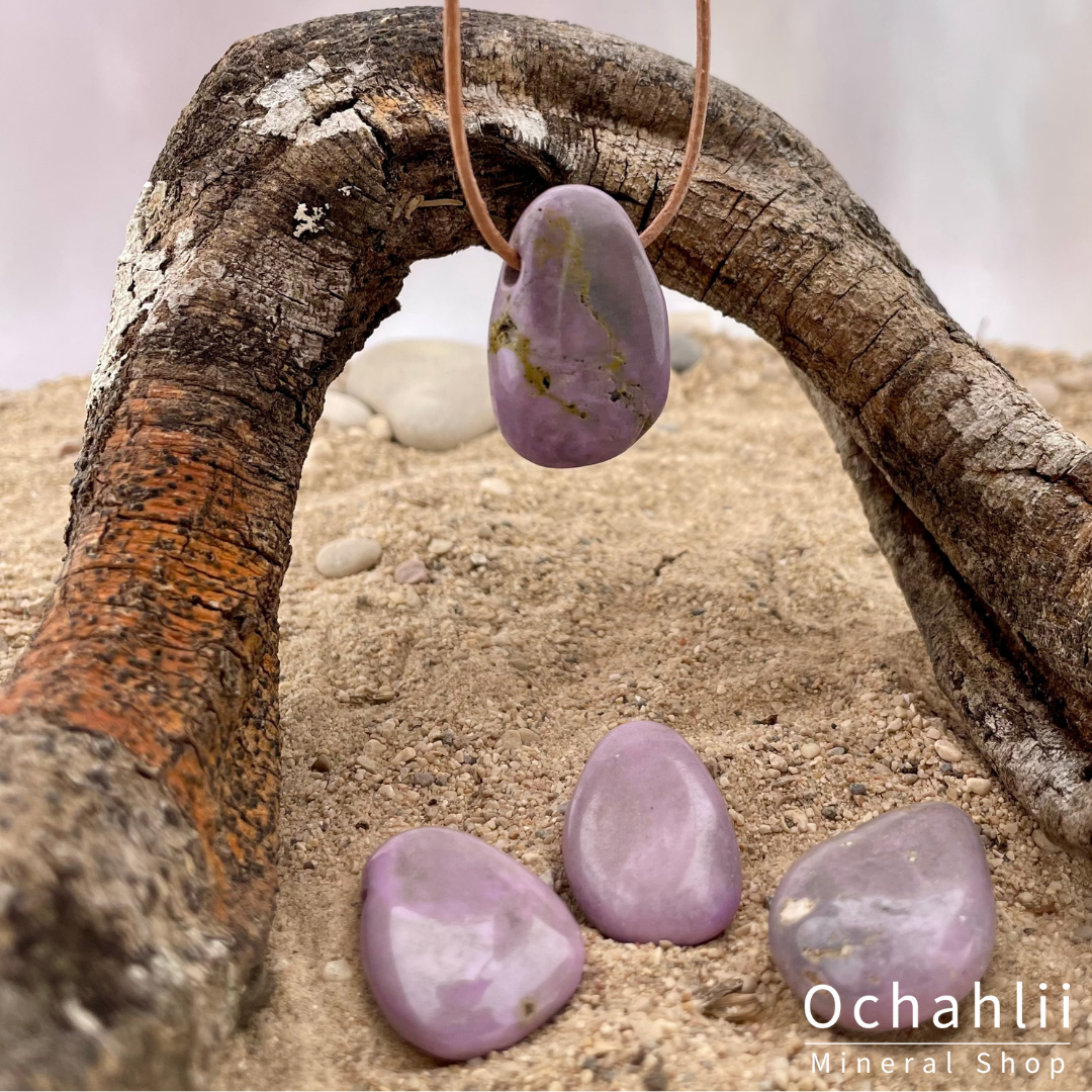 Phosphosiderite pierced pendant