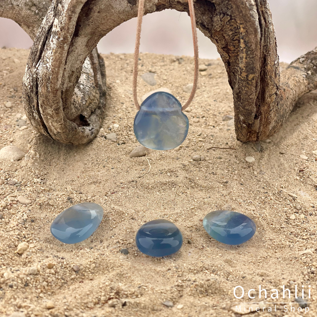 Tree agate pierced pendant