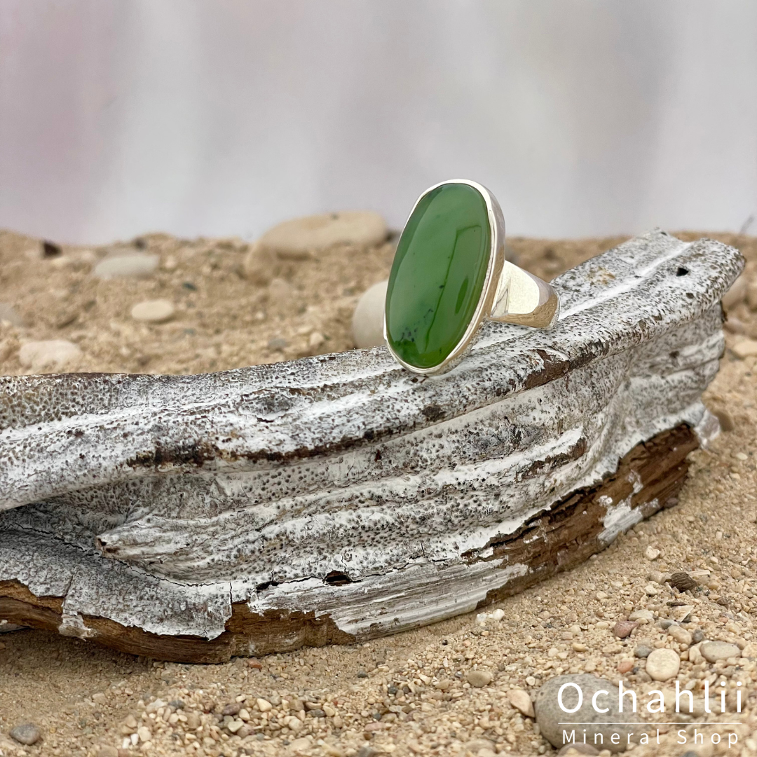 Anillo de jade plateado tamaño 57