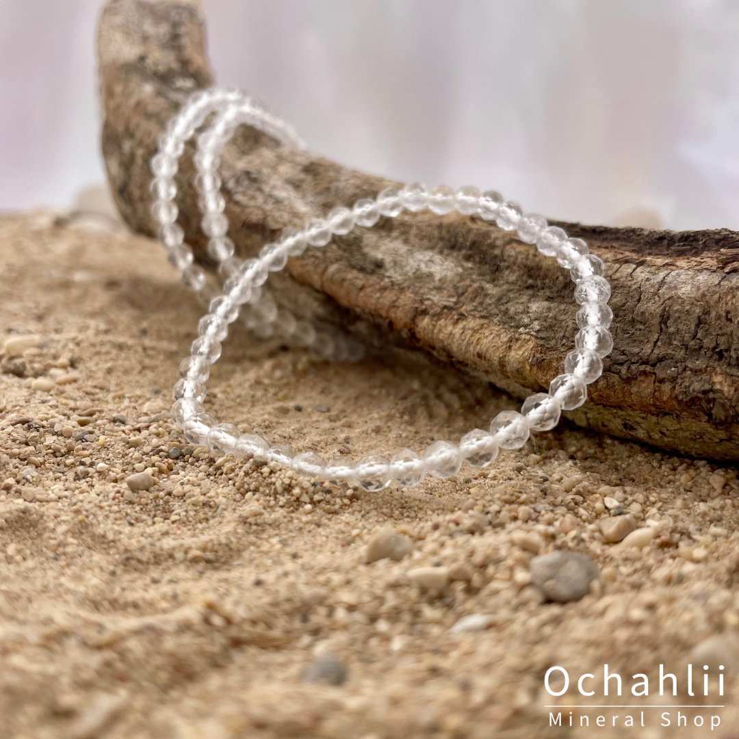 Bracelet cristal de roche facette 4 mm