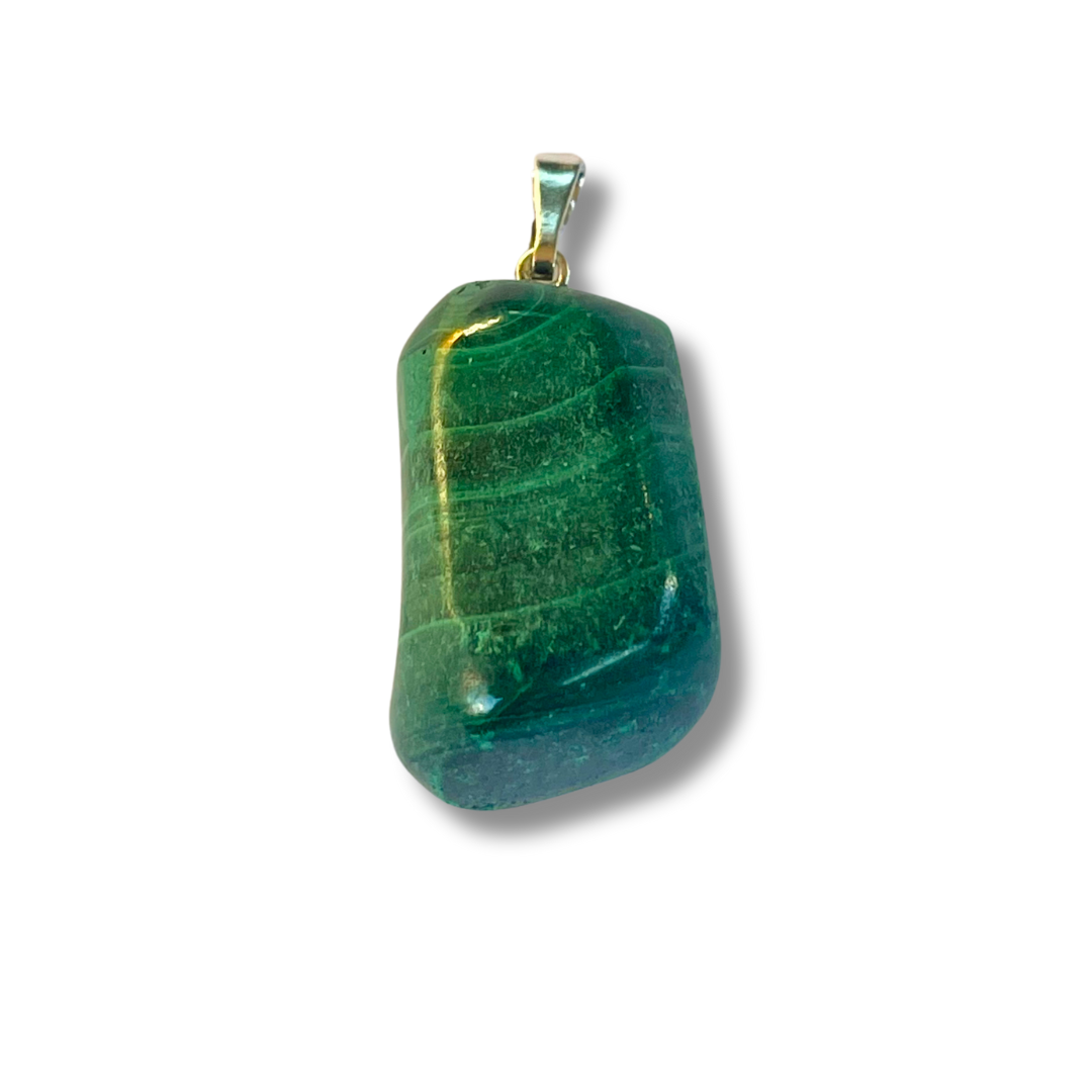 Pendentif en pierre roulée de malachite