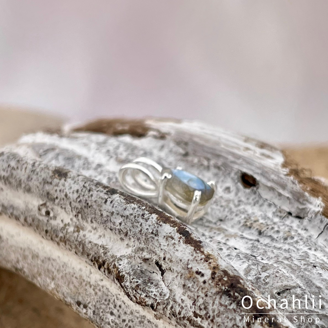 Colgante de labradorita de plata