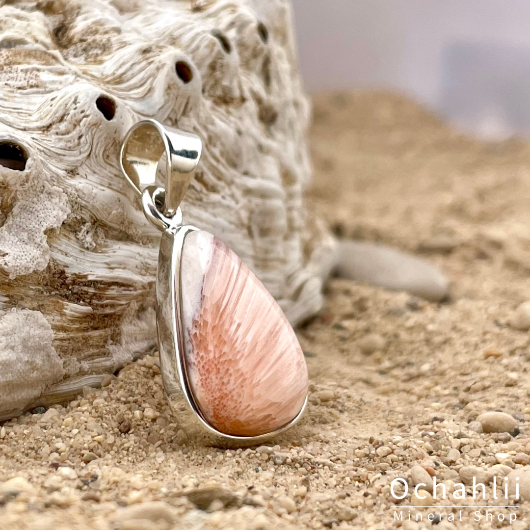 Scolecite pink silver pendant