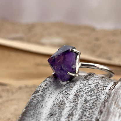Amethyst silver ring size 56