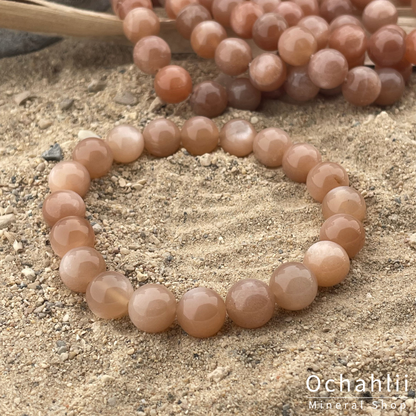 Moonstone salmon bracelet facet 4mm