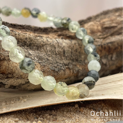 Prehnite bracelet facet 4mm 