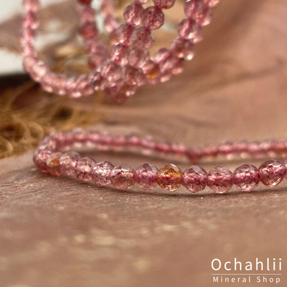 Aardbeikwarts armband facet 4mm