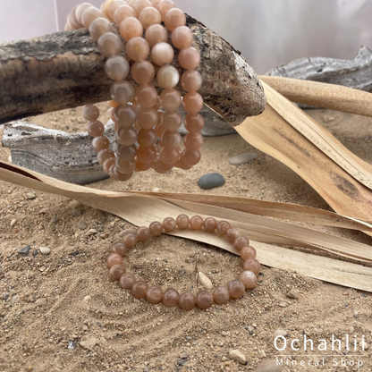 Moonstone salmon bracelet facet 4mm