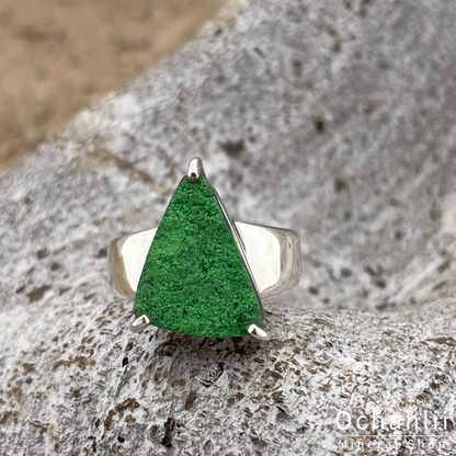 Anillo de plata de granate Uwarowite talla 56