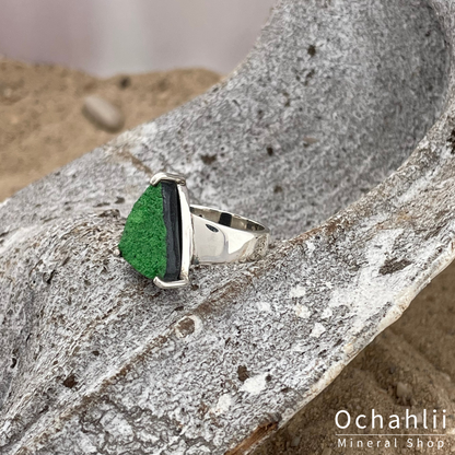 Anillo de plata de granate Uwarowite talla 56