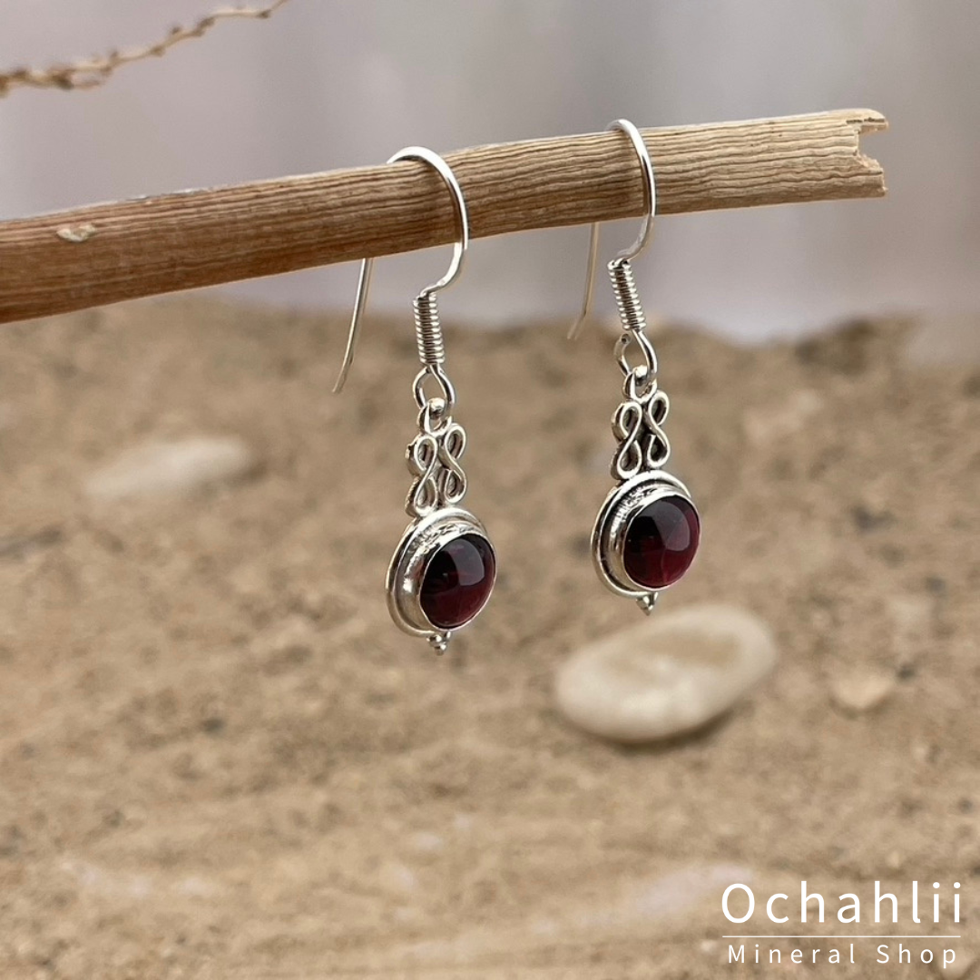 Boucles d'oreilles en argent grenat