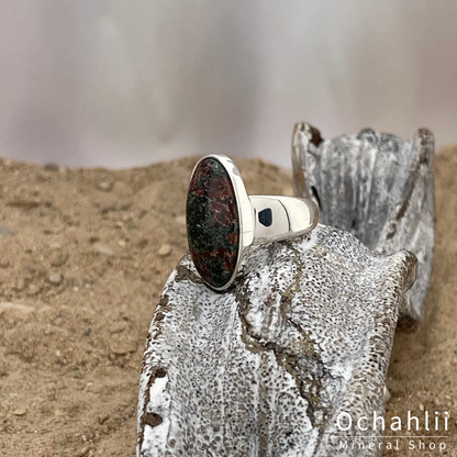 Anillo de granate de plata tamaño 55