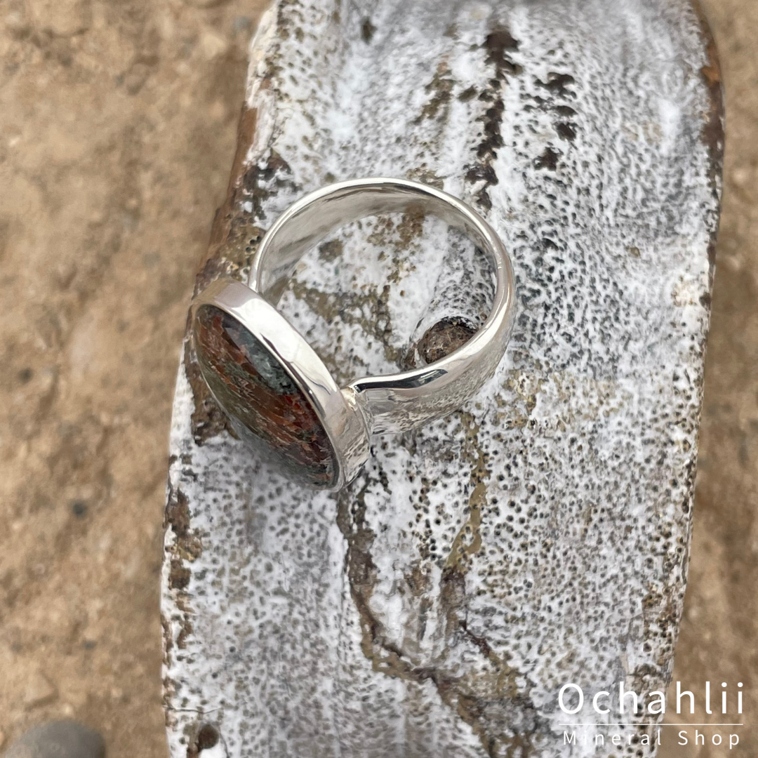 Anillo de granate de plata tamaño 55