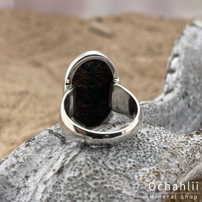 Anillo de granate de plata tamaño 55