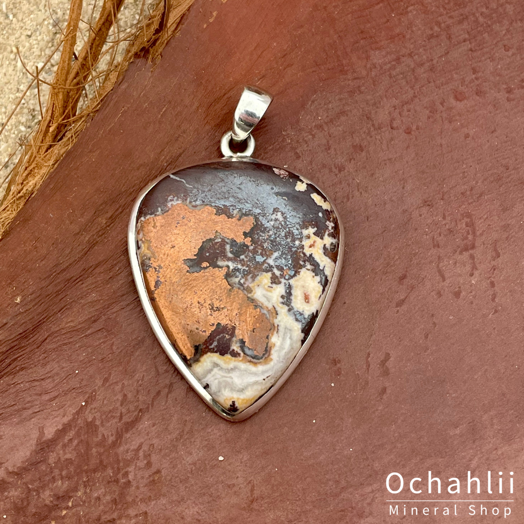 Pendentif en argent opale dendrite