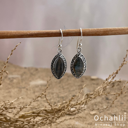 Pendientes de plata de labradorita