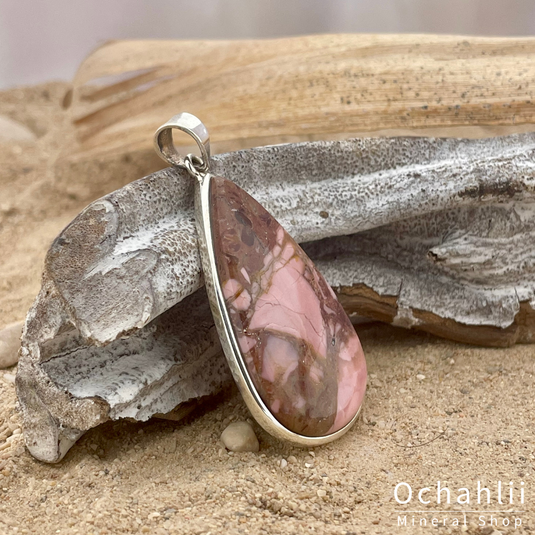 Mookaite silver pendant