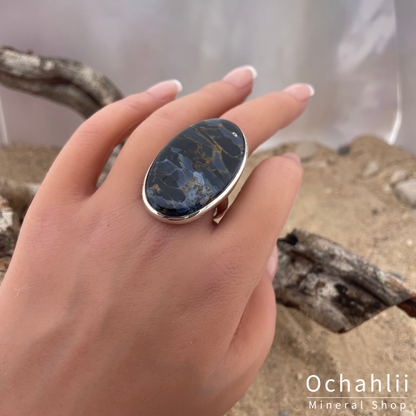 Anillo de pietersiet de plata talla 60+