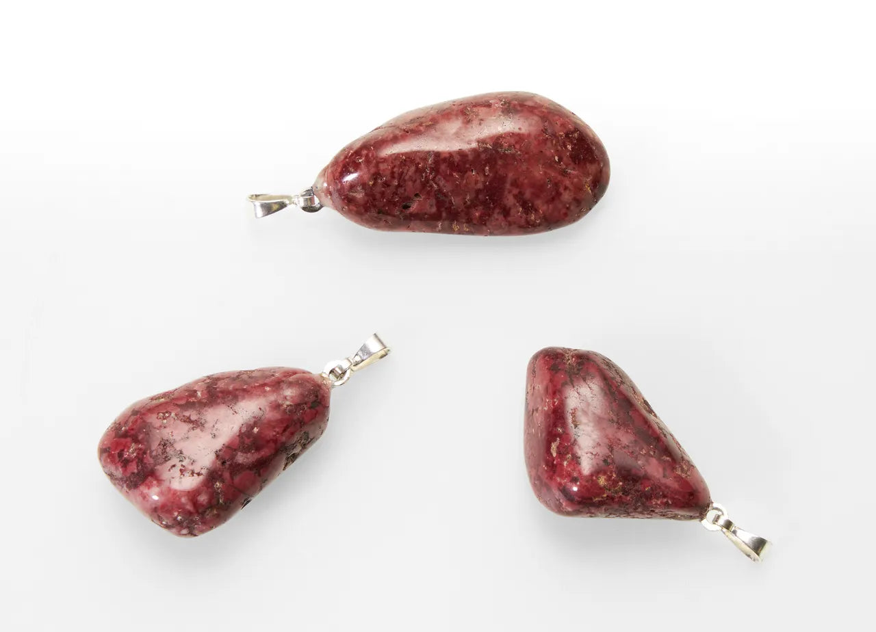 Colgante de granate