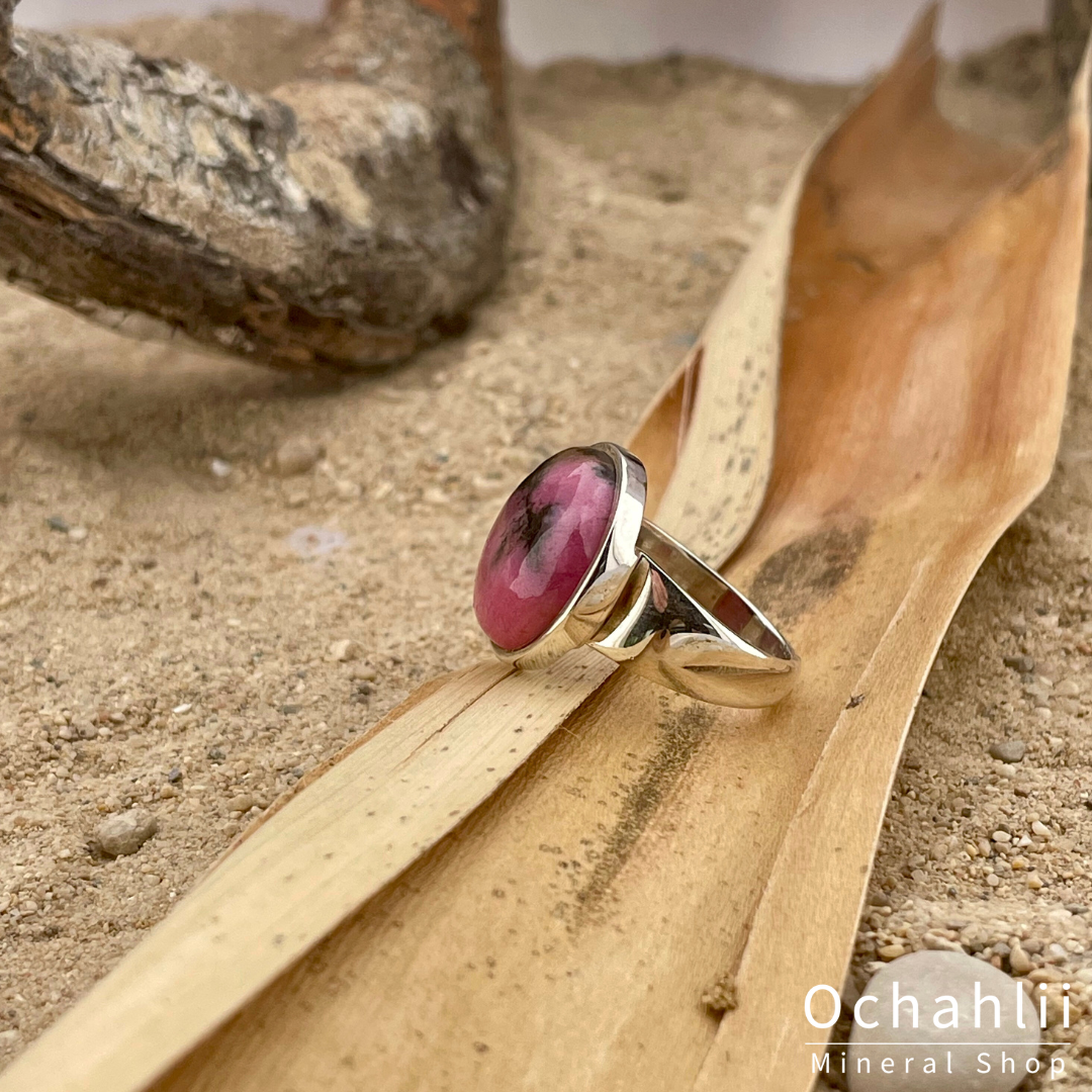 Rhodoniet  zilveren ring maat 54