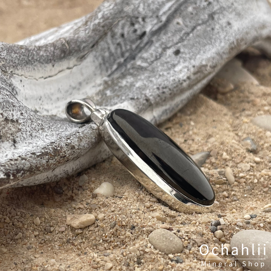 Colgante de shungit plateado