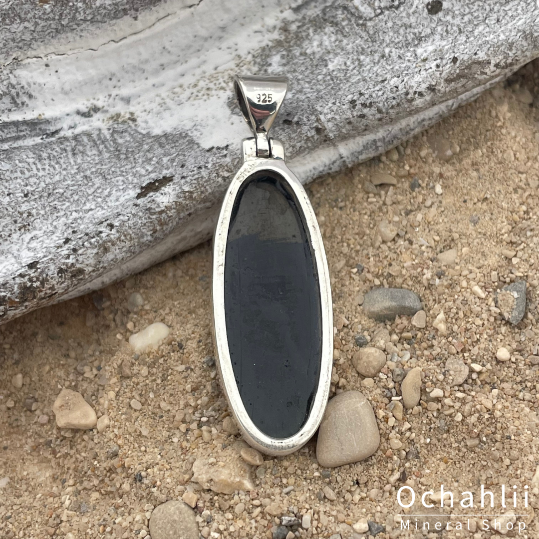 Colgante de shungit plateado