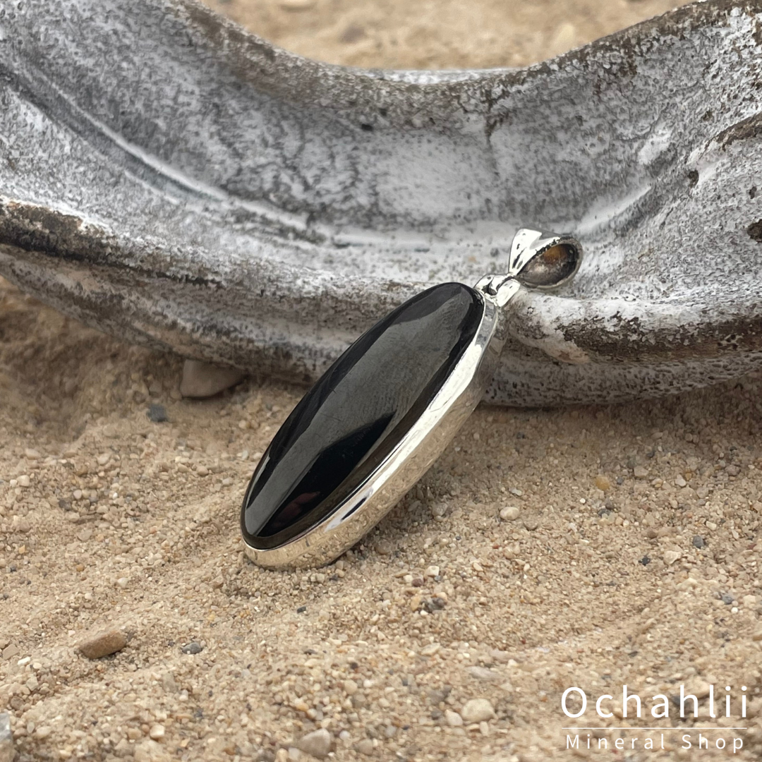 Colgante de shungit plateado