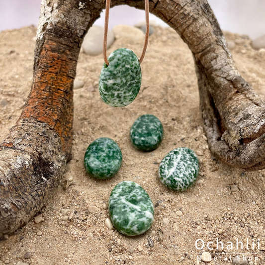 Boomagaat doorboorde hanger