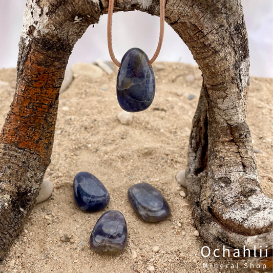 Ioliet doorboorde hanger