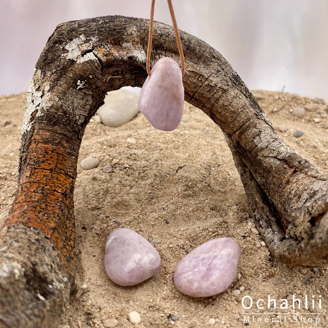 Kunziet doorboorde hanger