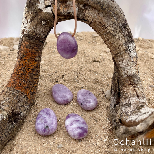 Pendentif percé lépidolite