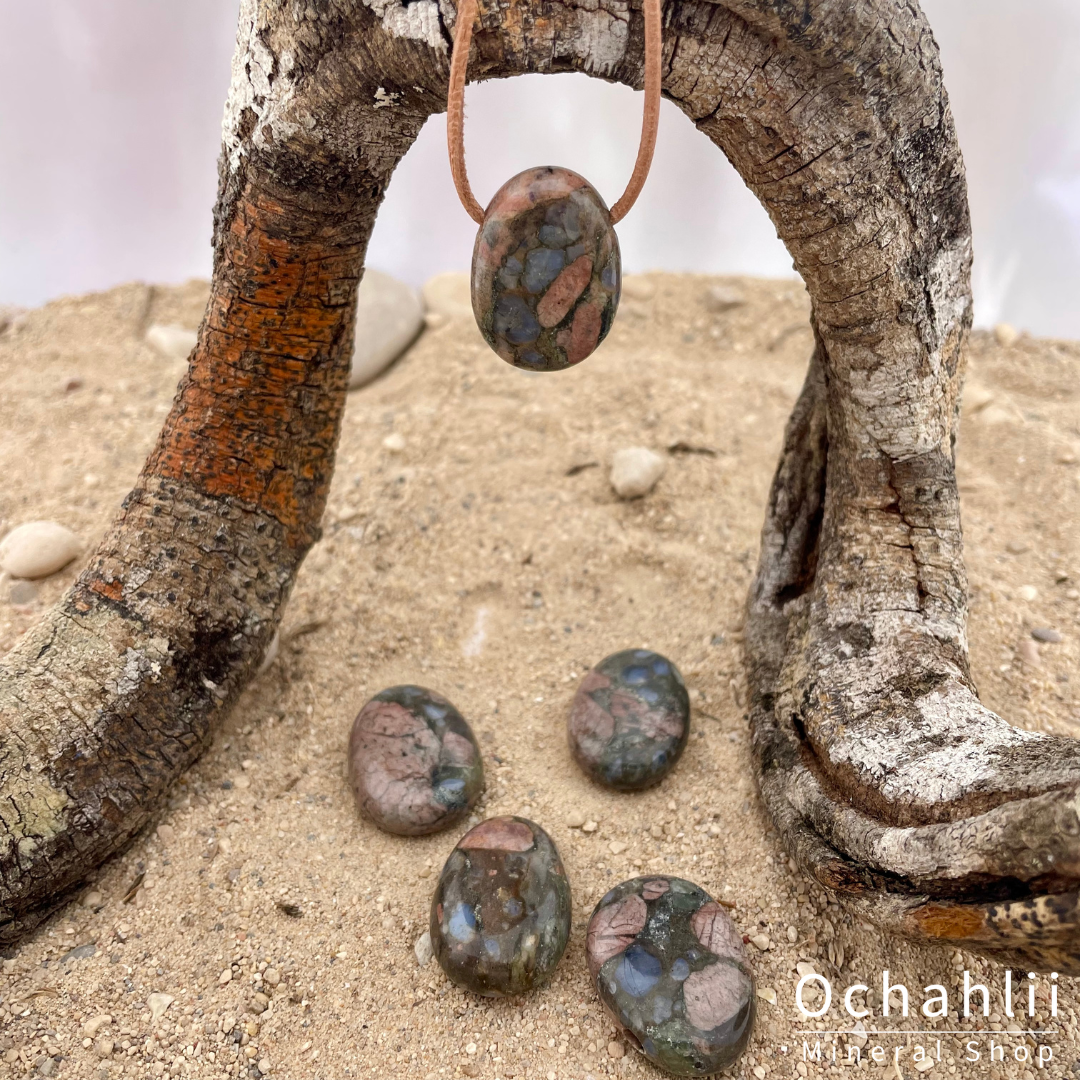 Liberite (Que Sera) pierced pendant