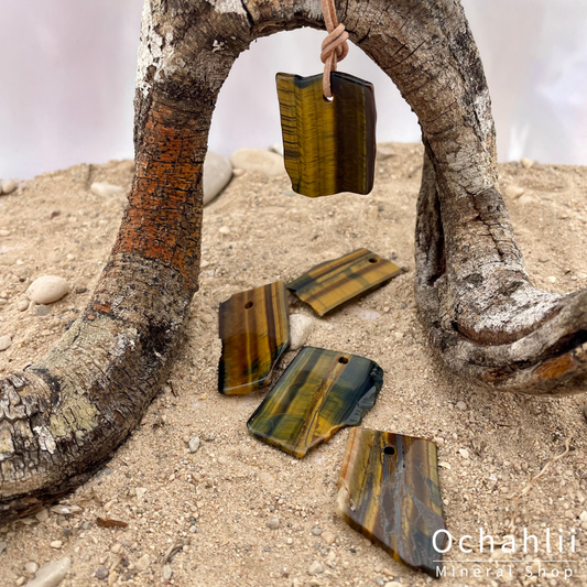 Tiger's eye pierced pendant