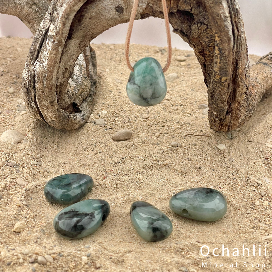 Tree agate pierced pendant