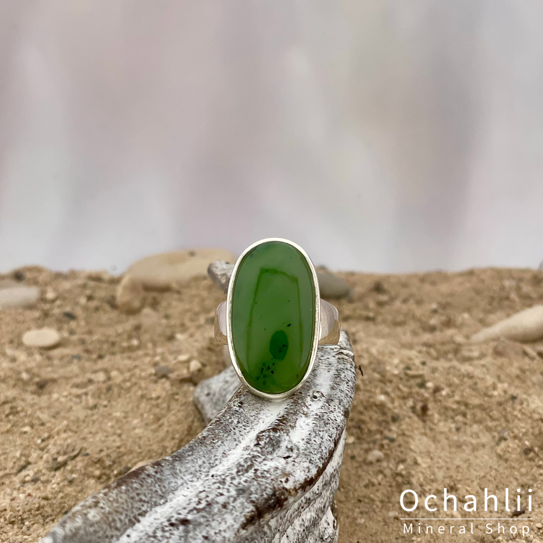 Anillo de jade plateado tamaño 57
