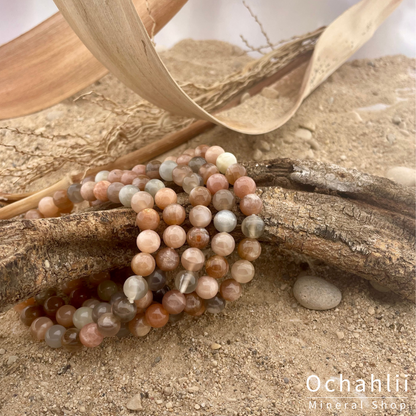 Moonstone white/salmon bracelet 8mm