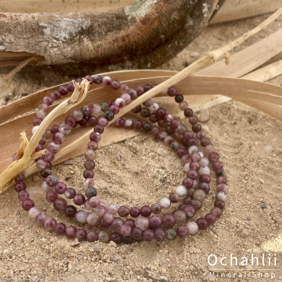 Toermalijn roze (Rubelliet) op kwarts armband 4mm