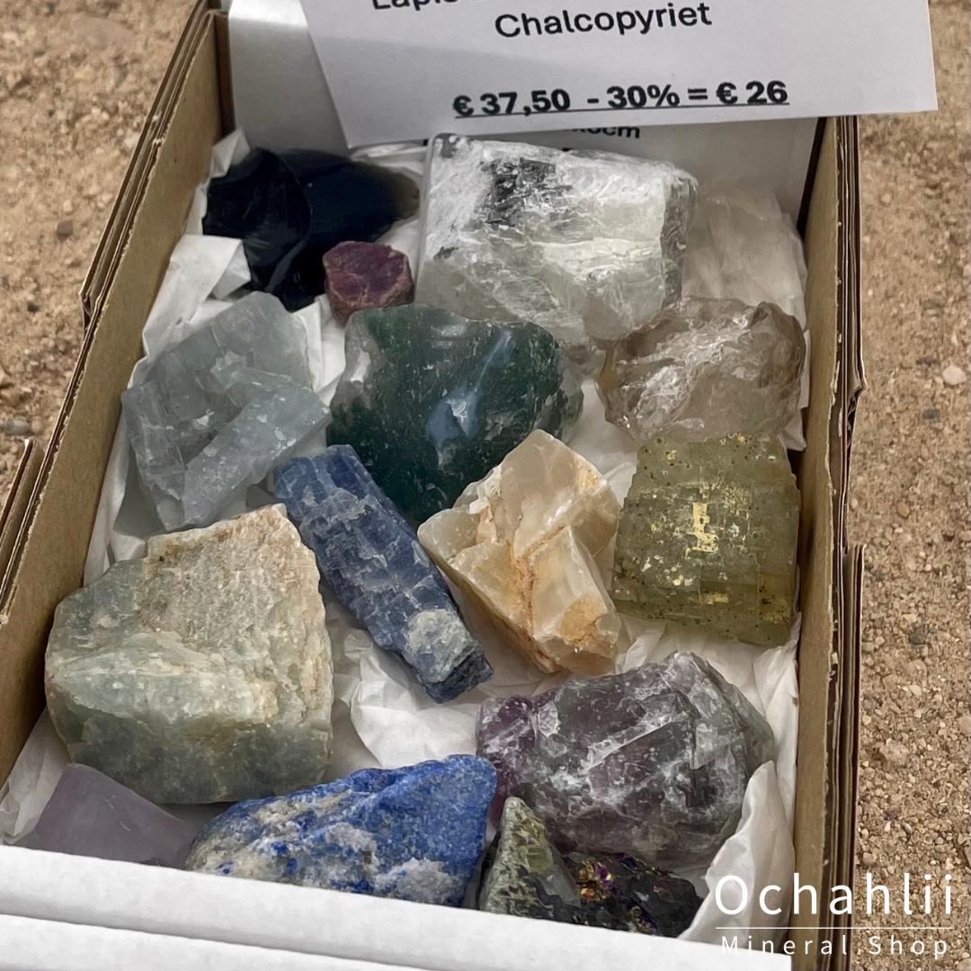 Mineralen box mixed collectie 13