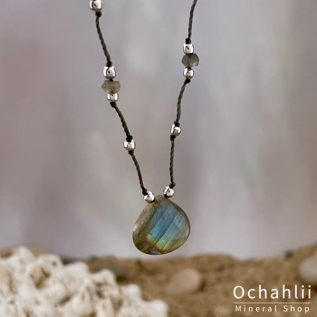 Labradoriet halsketting facet 4mm