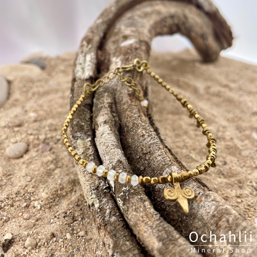 Pulsera de piedra lunar facetada de 4 mm