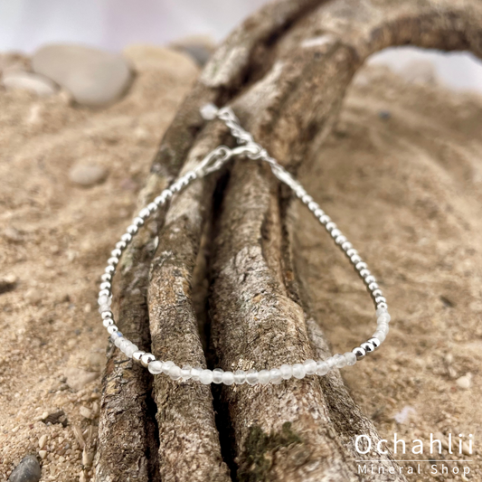 Pulsera de piedra lunar blanca facetada de 4 mm
