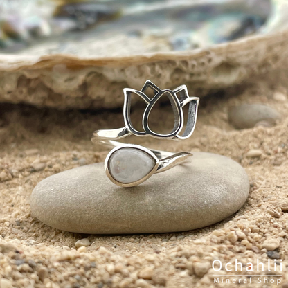 Anillo de plata de piedra lunar arcoíris talla 55+