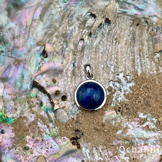 Kyanite (cyanite-disthene) silver pendant