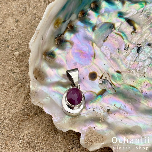 Pendentif en argent rubis