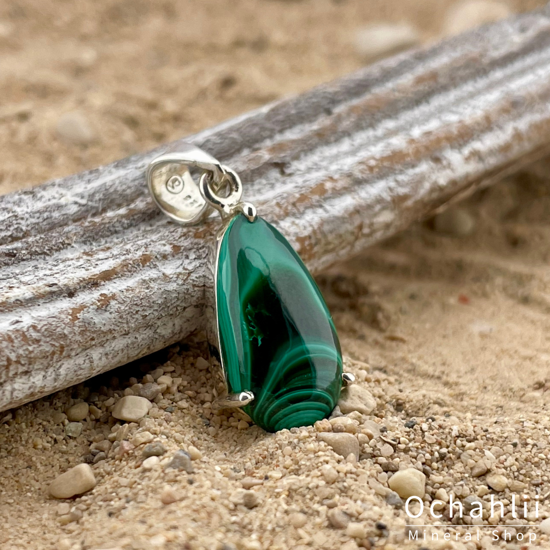 Malachite silver pendant