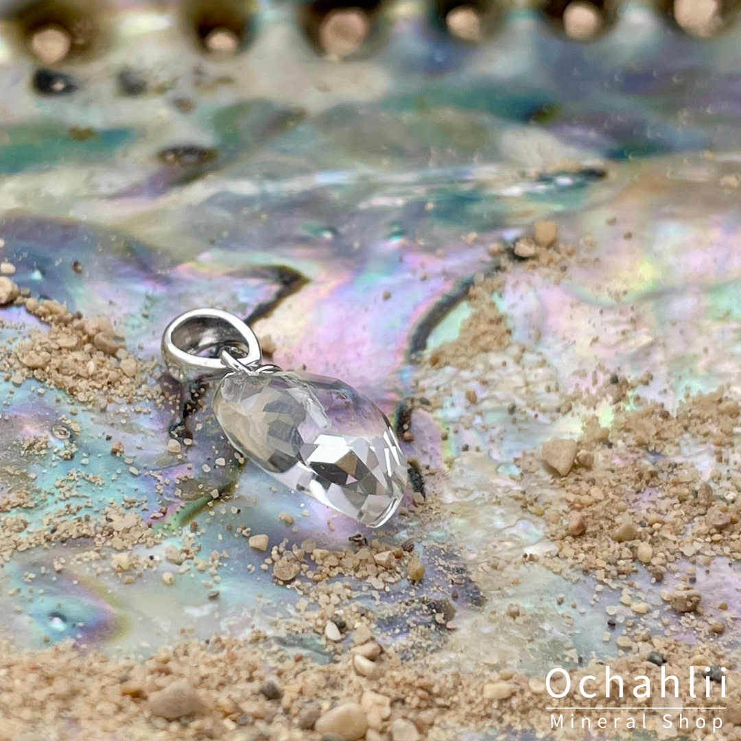 Colgante de plata de cristal de roca